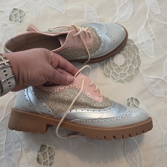 Tinstree Shoes - Elegant Women's Loafers in Pink and Silver